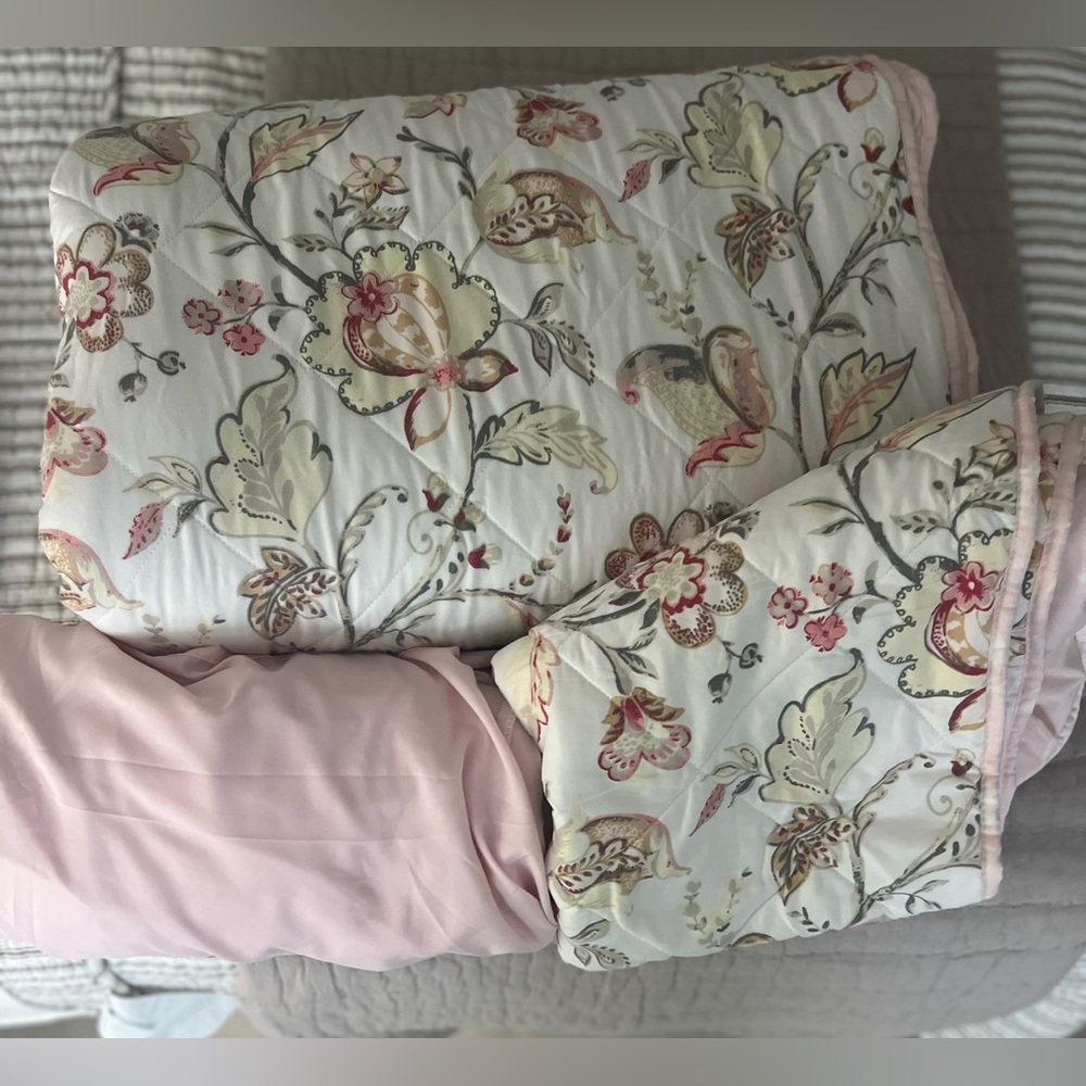 Queen Comforter Set - Modern.Southern.Home